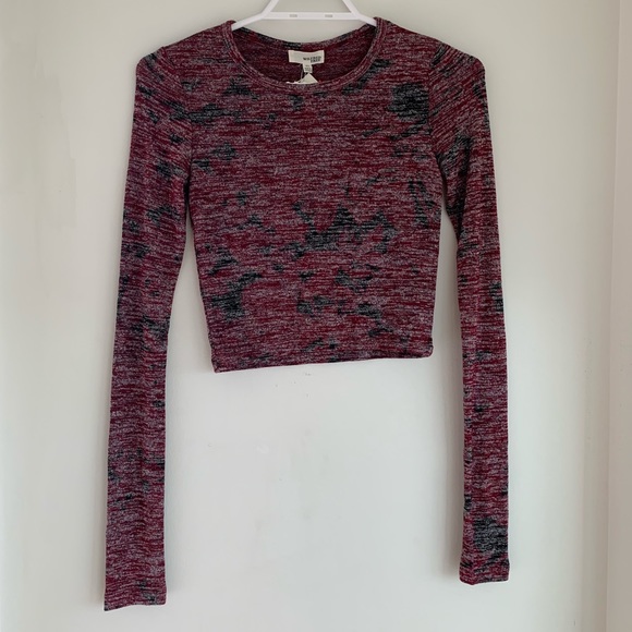 Tops - Picture 2 of 8